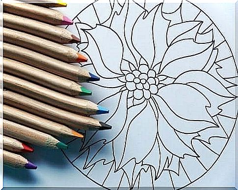 art therapy for adults in the form of coloring