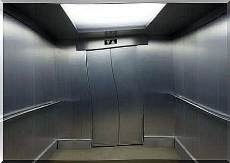 Elevator phobia is illustrated by an elevator