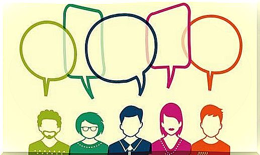 People with speech bubbles illustrate saying their opinion