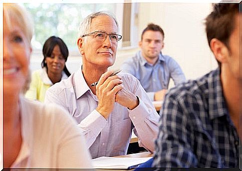 Older man among young students has chosen to return to school