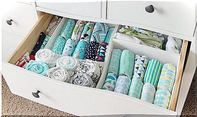 Clothes drawer with order